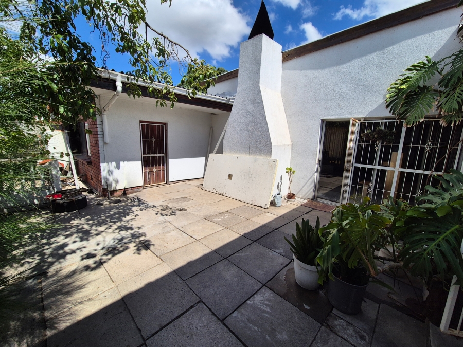 3 Bedroom Property for Sale in Mabille Park Western Cape